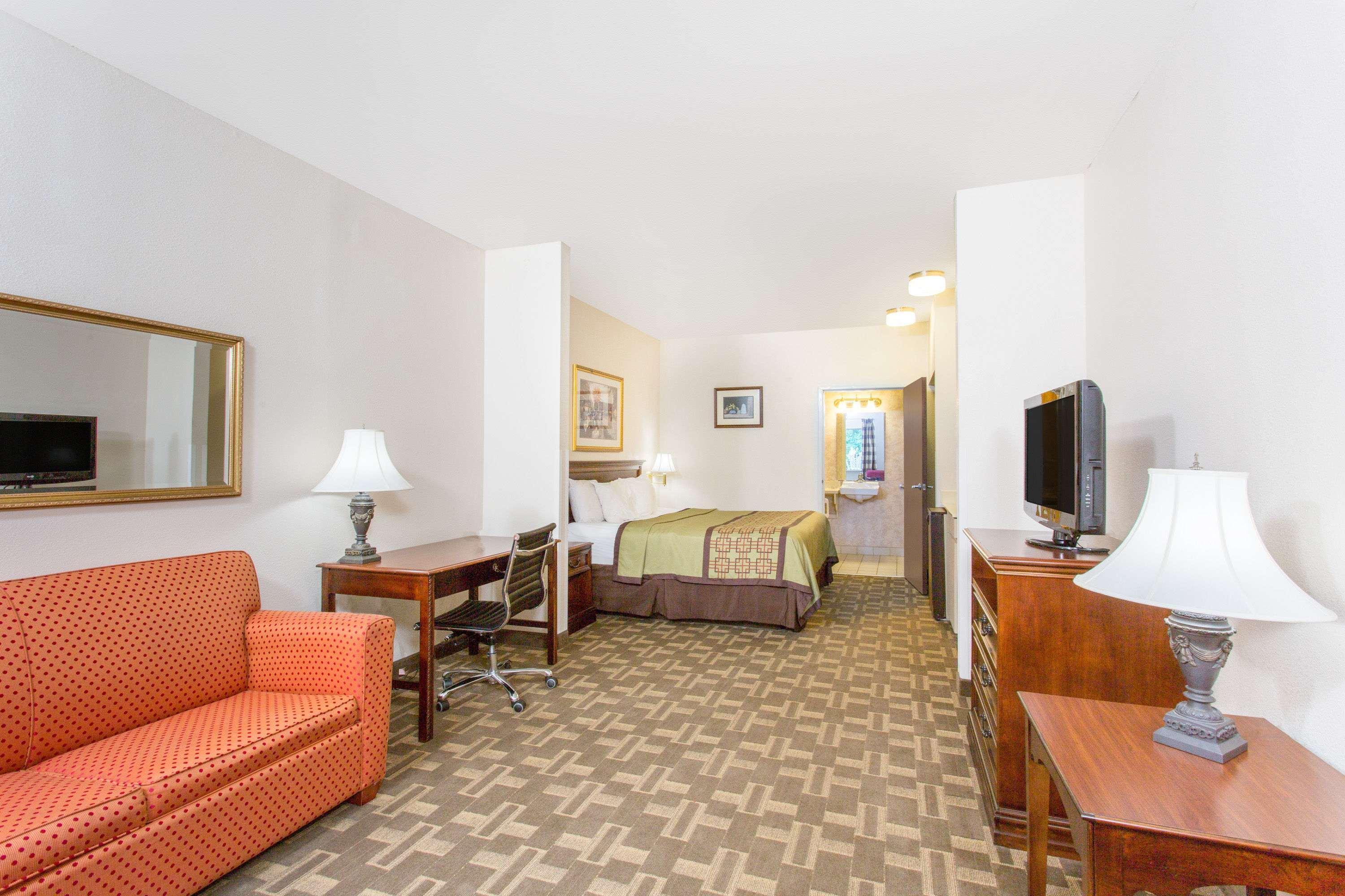 Days Inn By Wyndham Lexington Zewnętrze zdjęcie