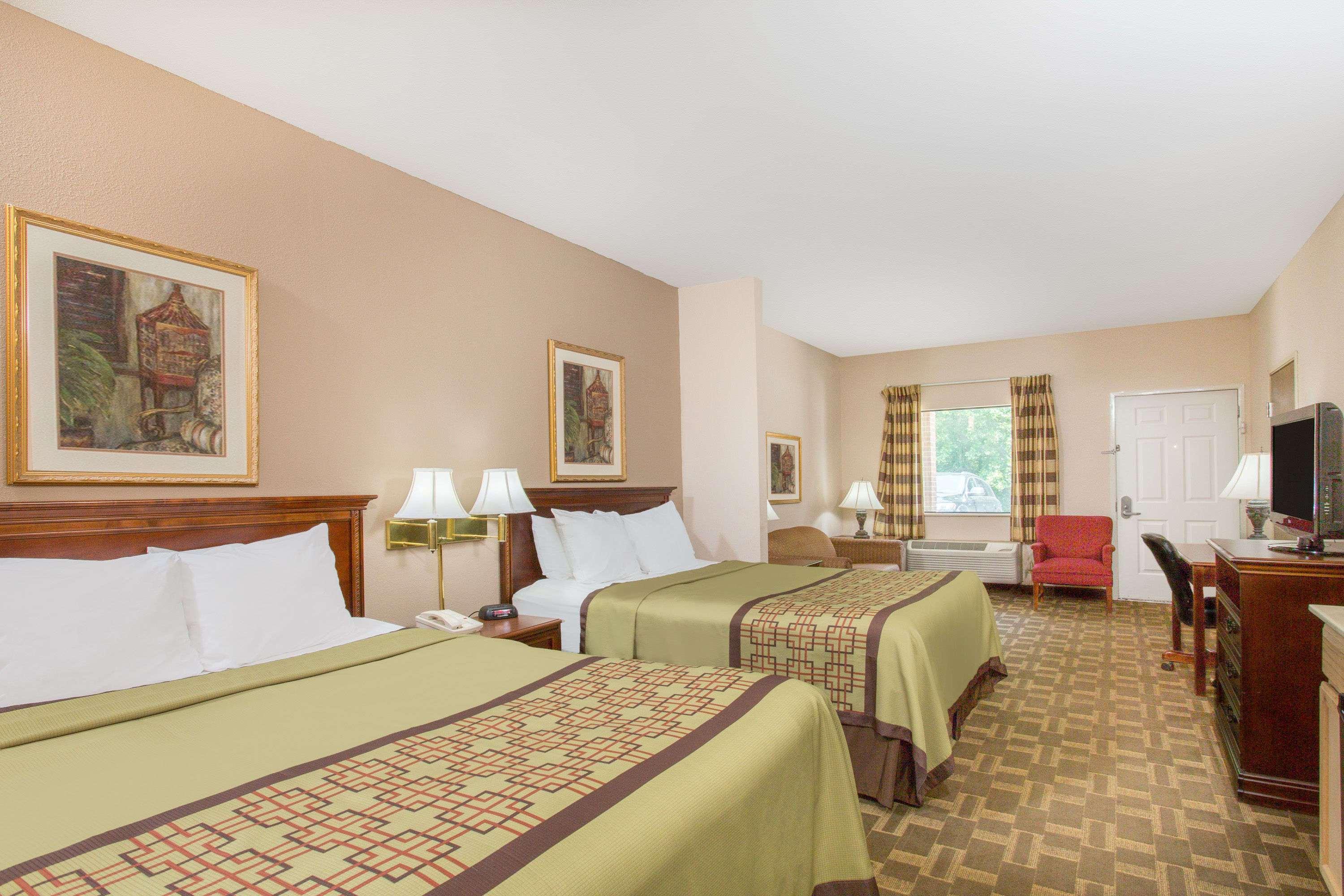 Days Inn By Wyndham Lexington Zewnętrze zdjęcie