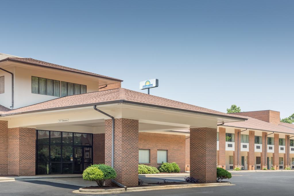 Days Inn By Wyndham Lexington Zewnętrze zdjęcie